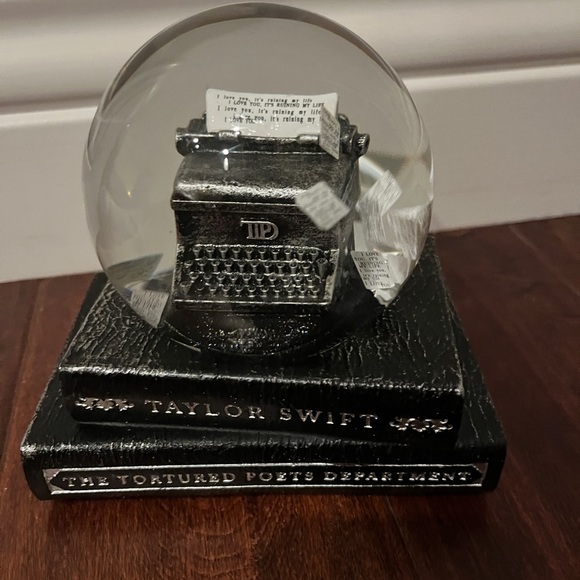 Brand new in box Taylor Swift TTPD snow globe. Same day shipping!! - Picture 5 of 6